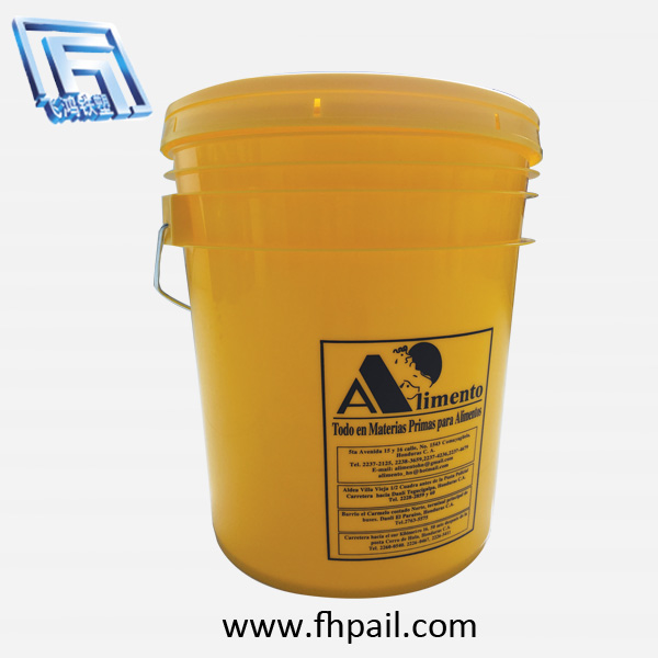 5 gallon plastic bucket for paint or lubrication oil